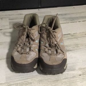New Balance 606 woman’s brown/tan/blue lace up sneakers size 8B